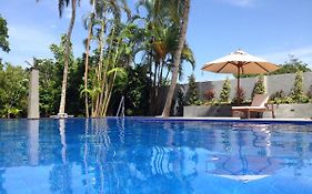 Tropical House - Jungleside Villa