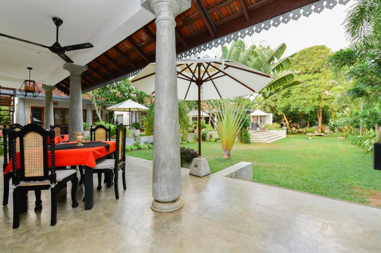Tropical House - Jungleside Villa Hikkaduwa Exterior foto